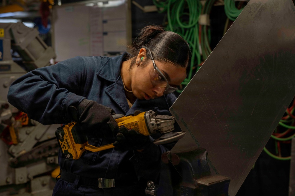 USS Theodore Roosevelt Maintenance