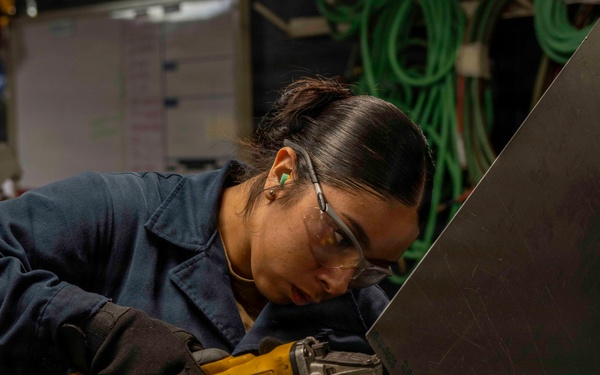 USS Theodore Roosevelt Maintenance