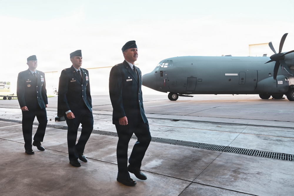 19th OG Change of Command Ceremony Ushers in New Leadership