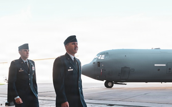 19th OG Change of Command Ceremony Ushers in New Leadership