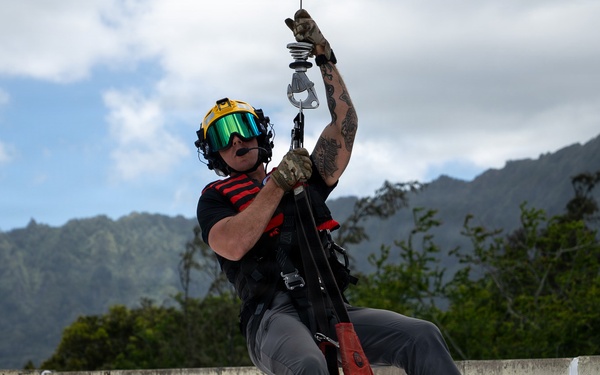 U.S. Coast Guard Air Station Air Station Barbers Point conducts urban search and rescue training