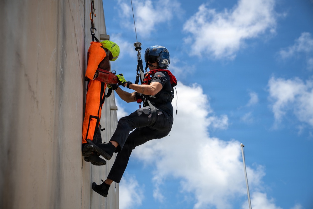 U.S. Coast Guard Air Station Air Station Barbers Point conducts urban search and rescue training