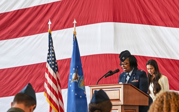 19th OG Change of Command Ceremony Ushers in New Leadership