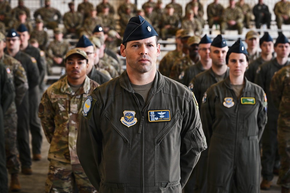 19th OG Change of Command Ceremony Ushers in New Leadership