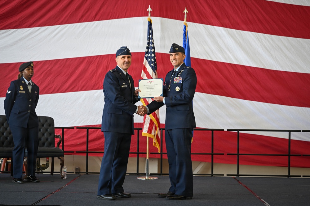 19th OG Change of Command Ceremony Ushers in New Leadership