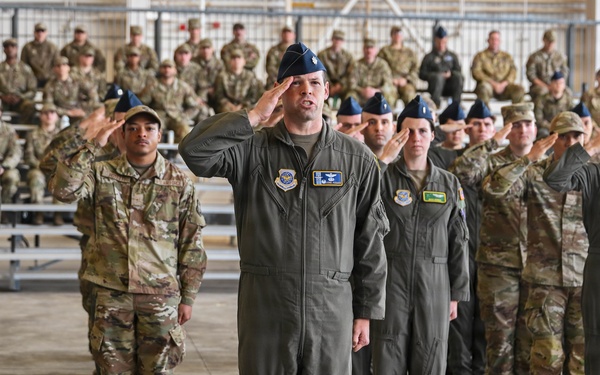 19th OG Change of Command Ceremony Ushers in New Leadership