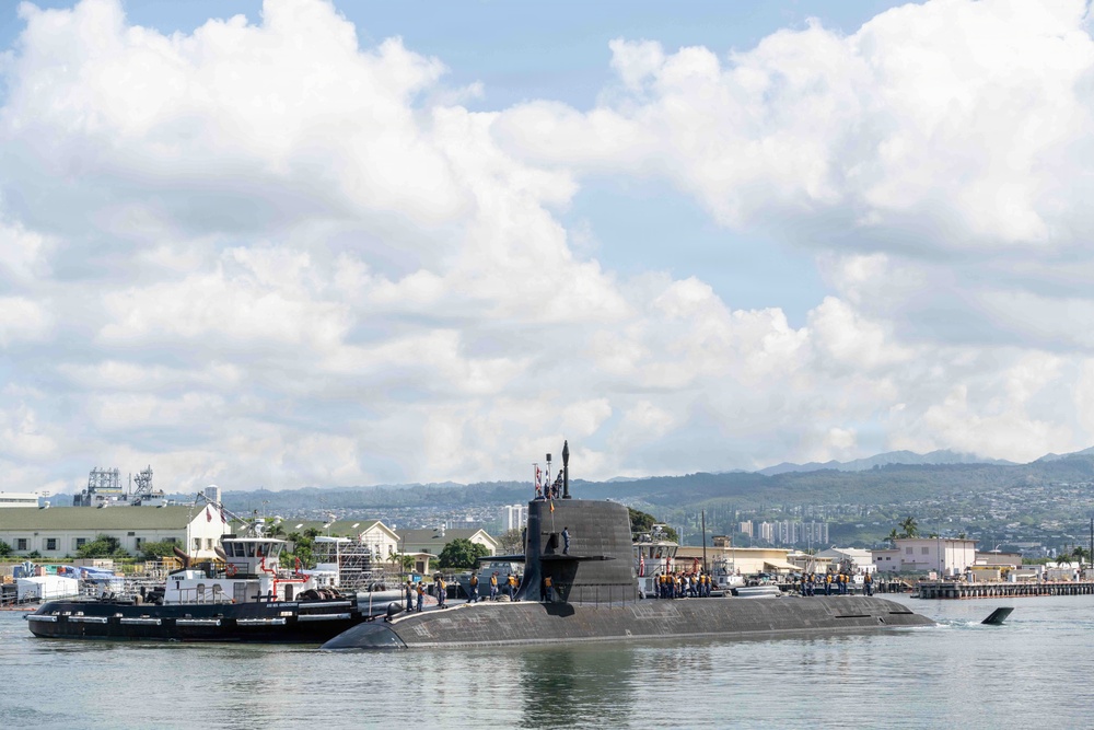 JMSDF Shoryu (SS 510) arrives to HWI