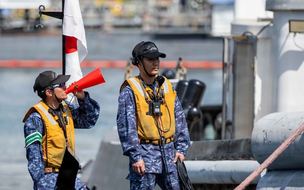 JMSDF Shoryu (SS 510) arrives to HWI