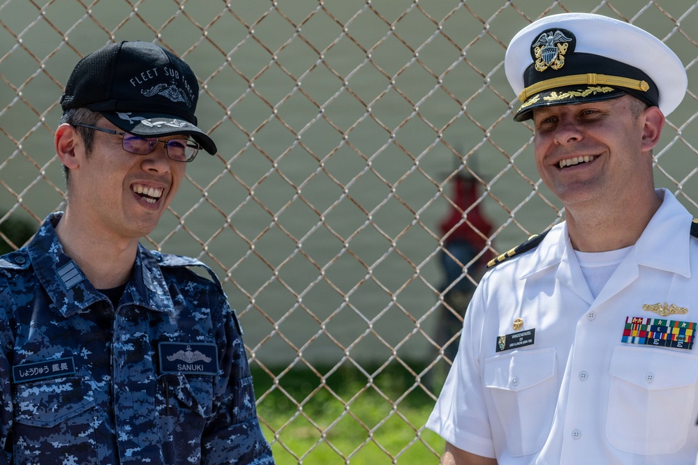 JMSDF Shoryu (SS 510) arrives to HWI