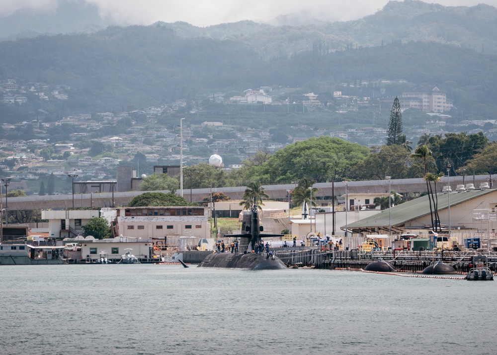 JMSDF Shoryu (SS 510) arrives to HWI