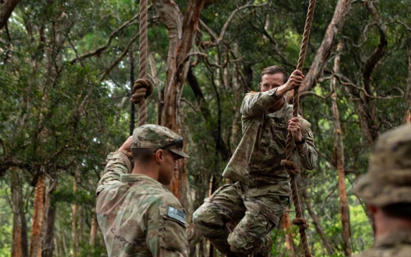 Allied and Partner Forces Conduct an Obstacle Course at Schofield Barracks