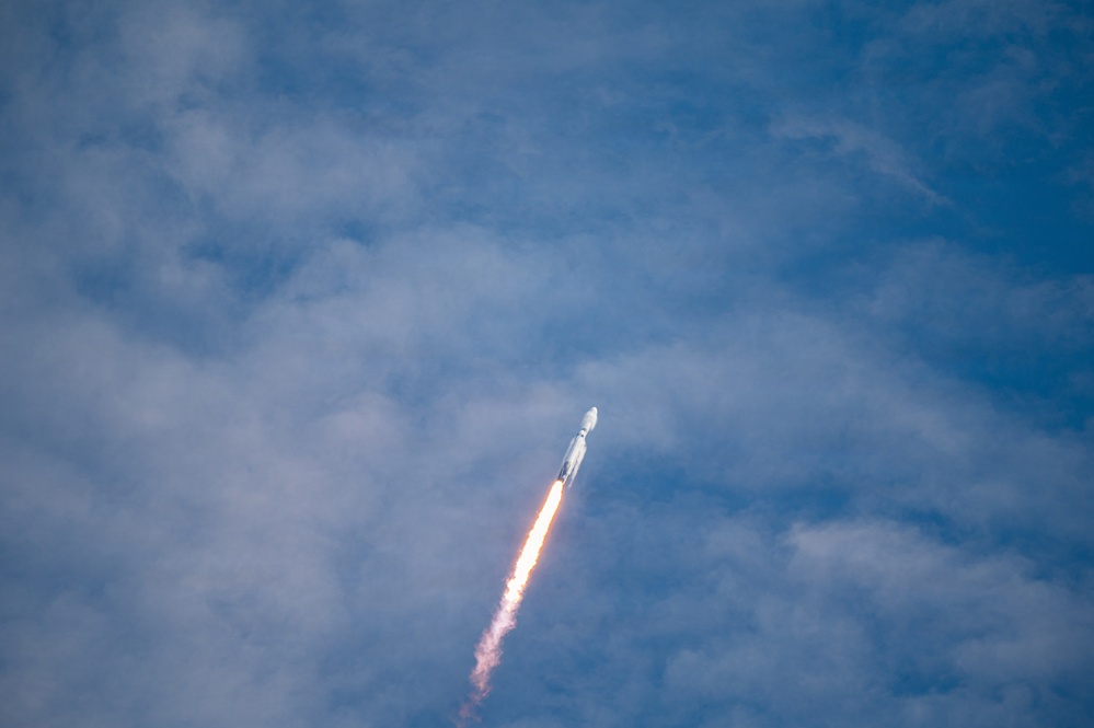 Falcon Heavy Launches ViaSat-3 F3 from Kennedy Space Center