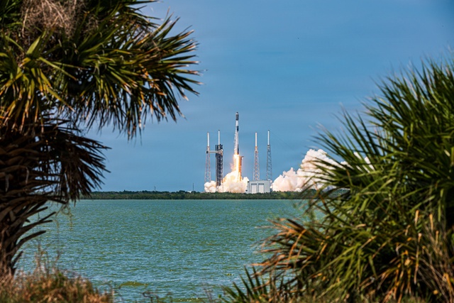 Falcon 9 | Starlink 10-38 Launch
