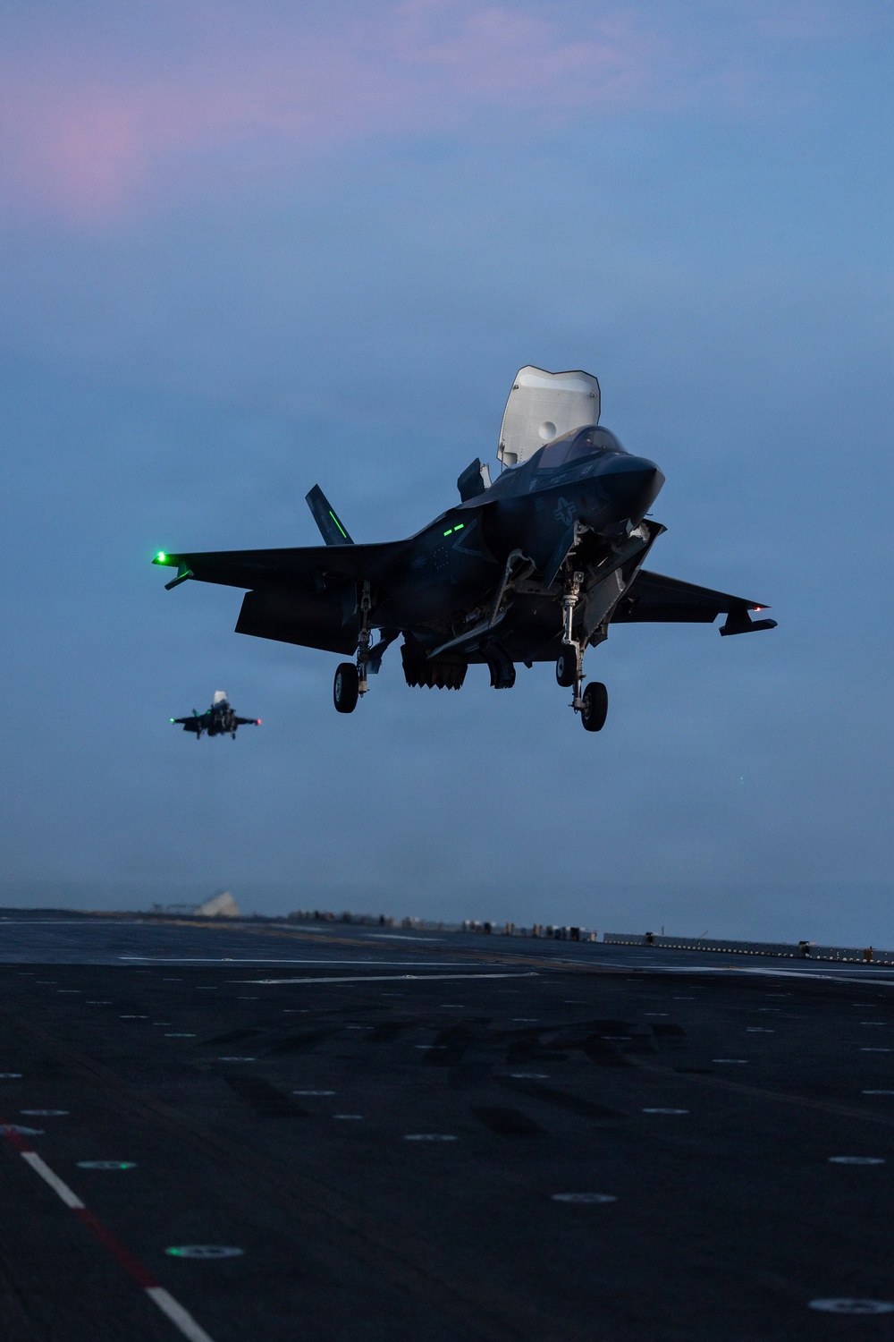 11th MEU Marines, Sailors Conduct Flight Operations Aboard USS Boxer