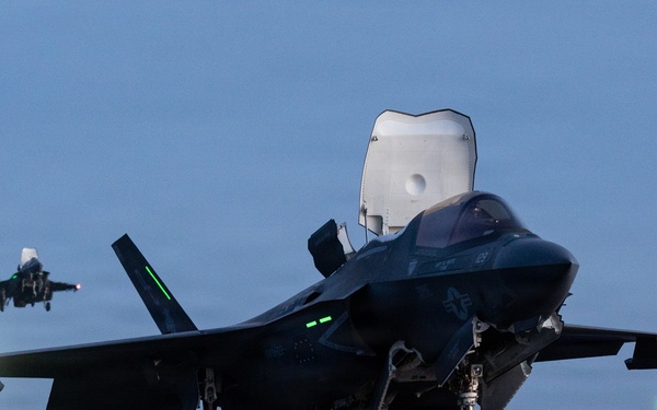 11th MEU Marines, Sailors Conduct Flight Operations Aboard USS Boxer