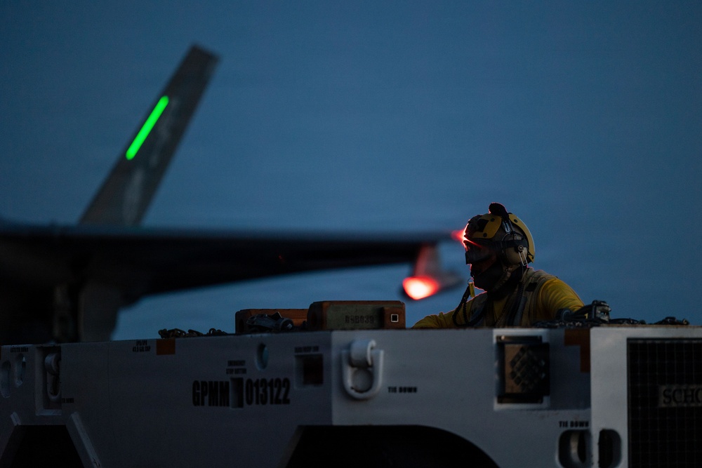 11th MEU Marines, Sailors Conduct Flight Operations Aboard USS Boxer