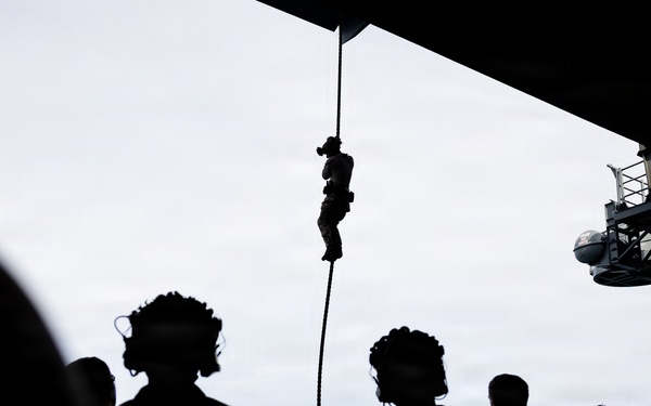 11th MEU Marines, Sailors Conduct Fast-Rope Training Aboard USS Boxer