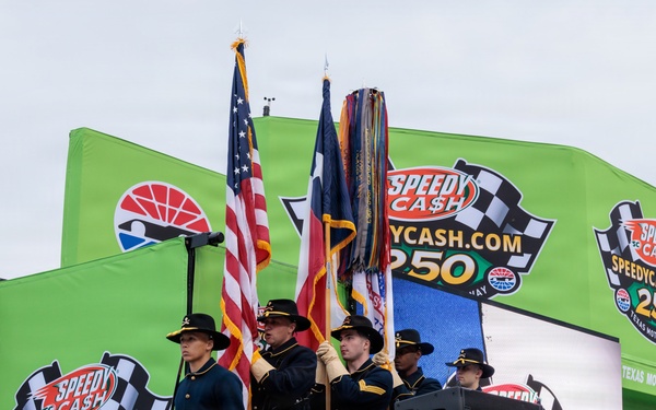 1st Cavalry Division Band, Honor Guard perform National Anthem