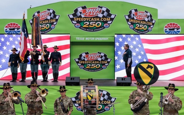 1st Cavalry Division Band, Honor Guard perform National Anthem