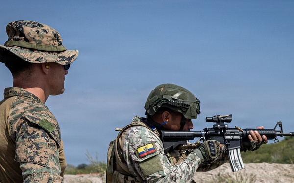 22nd MEU (SOC) | Individual Marksmanship Assessment with Ecuadorian Marines