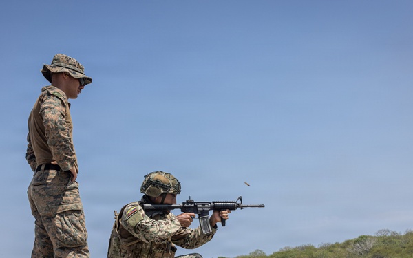 22nd MEU (SOC) | Individual Marksmanship Assessment with Ecuadorian Marines