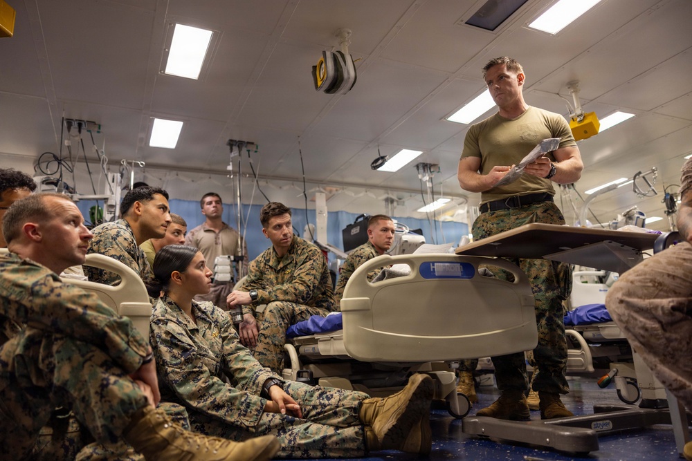 11th MEU Marines, Sailors Conduct Valkyrie Training