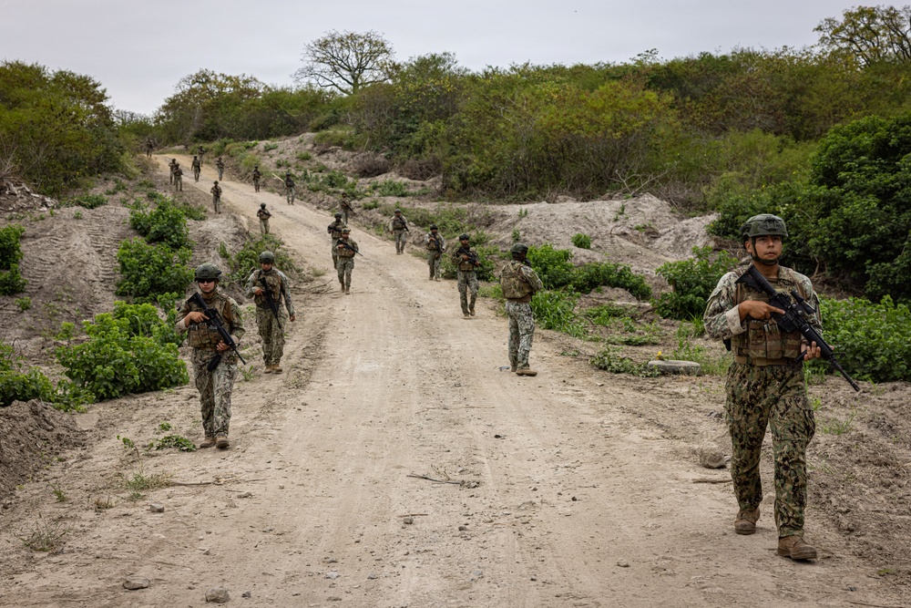 22nd MEU (SOC) | CQB with Ecuadorian Marines
