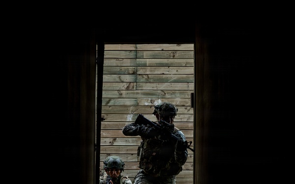 22nd MEU (SOC) | CQB with Ecuadorian Marines