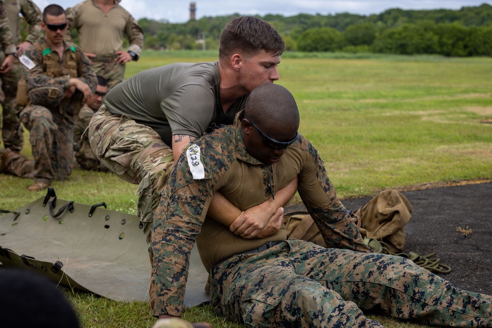 U.S. military and Panamanian partners strengthen MEDEVAC and casualty care skills during jungle training
