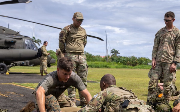 U.S. military and Panamanian partners strengthen MEDEVAC and casualty care skills during jungle training