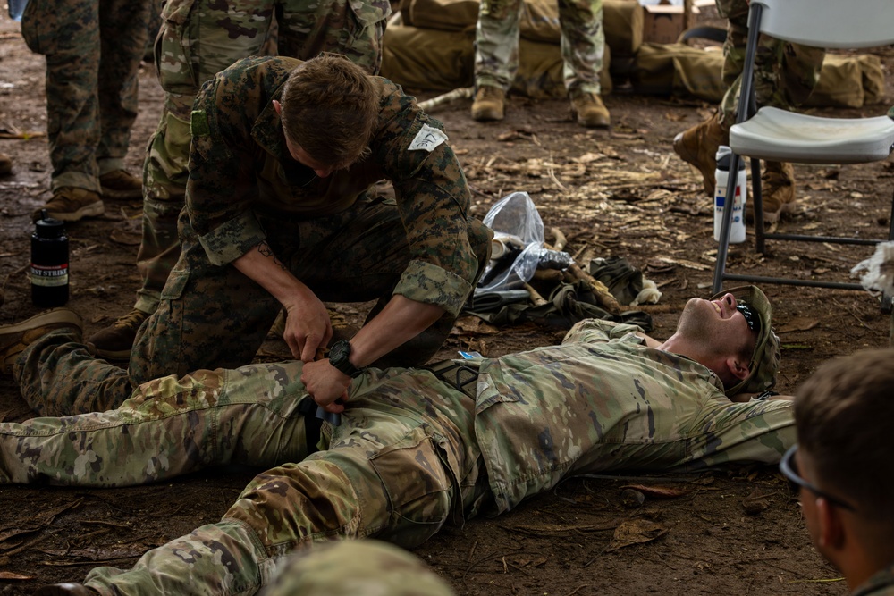 U.S. military and Panamanian partners strengthen MEDEVAC and casualty care skills during jungle training