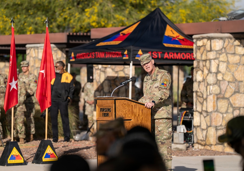1AD farewells senior enlisted leader, welcomes incoming