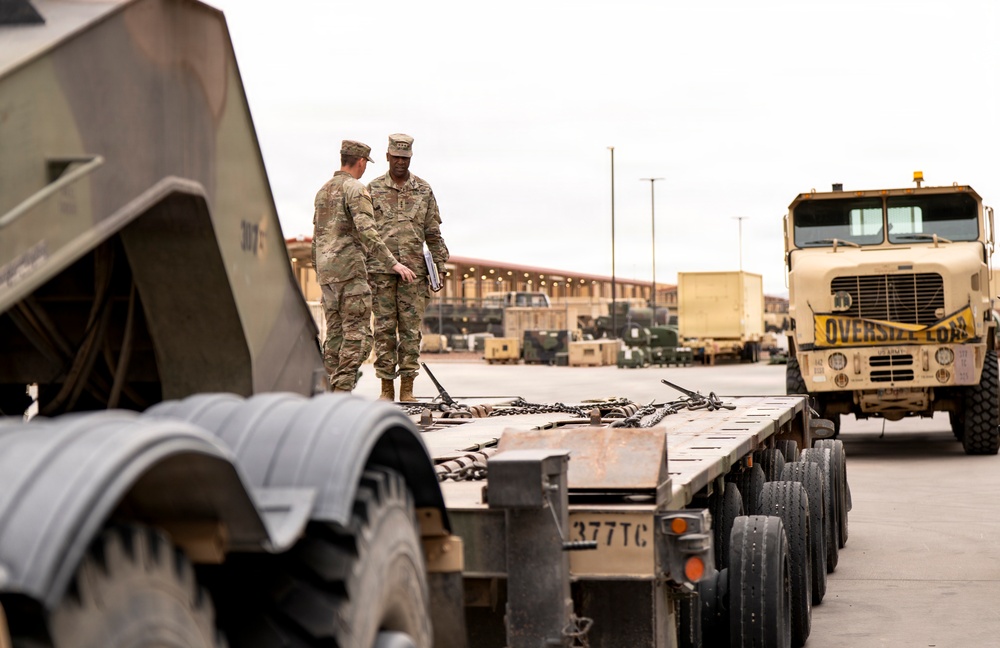 Fort Bliss hosts AMC senior leader, highlighting division and installation innovation efforts