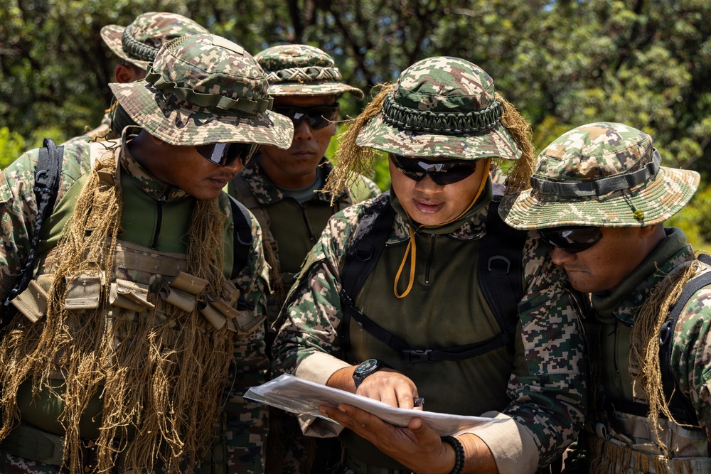 International Soldiers Practice Land Navigation During PLFTRC