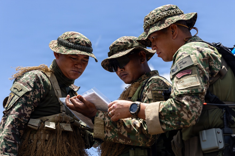 International Soldiers Practice Land Navigation During PLFTRC