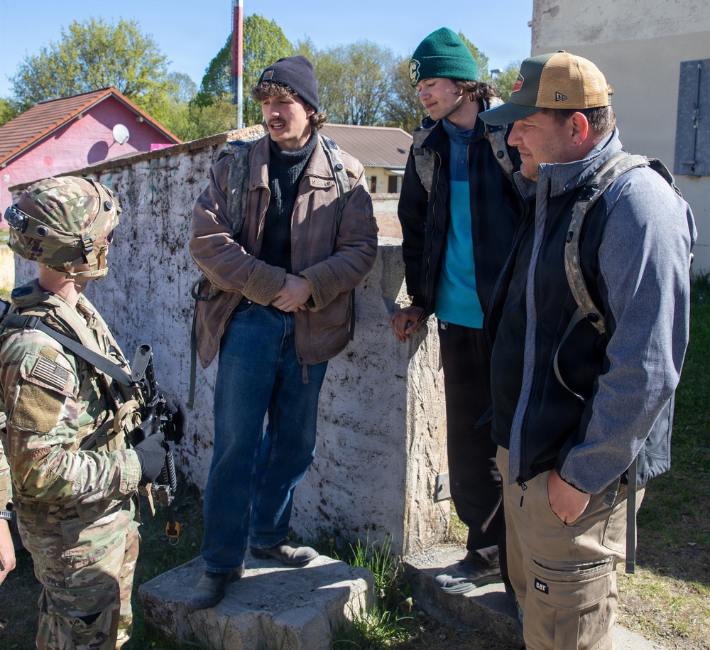 Civil Affairs Soldiers Bridge Data Gaps With AI at Combined Resolve 26‑07