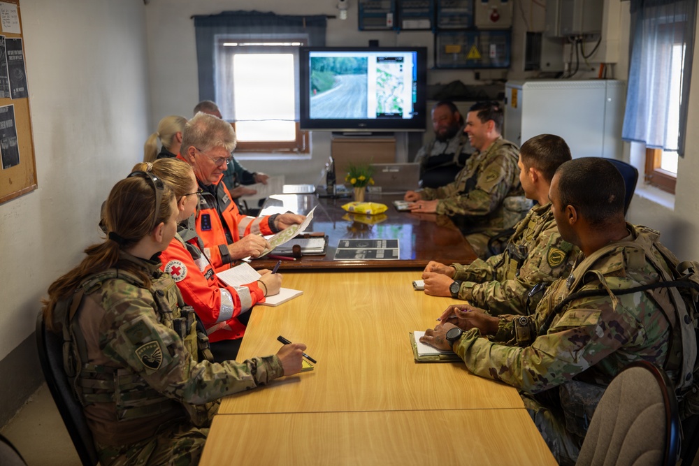 Civil Affairs Soldiers Bridge Data Gaps With AI at Combined Resolve 26‑07