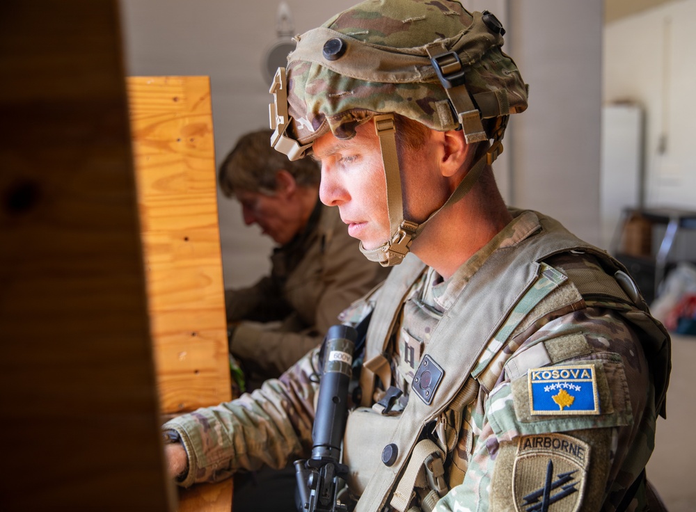Civil Affairs Soldiers Bridge Data Gaps With AI at Combined Resolve 26‑07