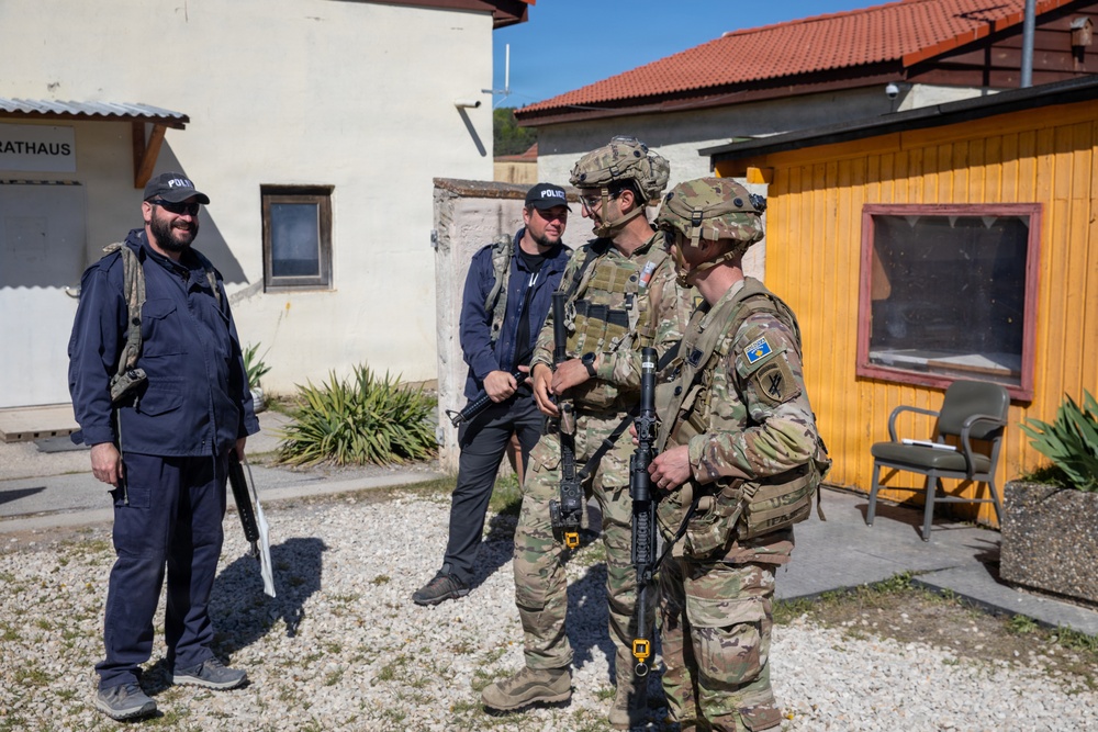 Civil Affairs Soldiers Bridge Data Gaps With AI at Combined Resolve 26‑07