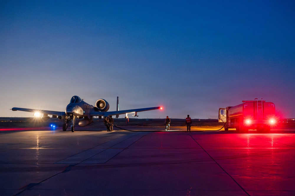 Airmen Perform Evening A-10 Thunderbolts Hot Pit Refueling