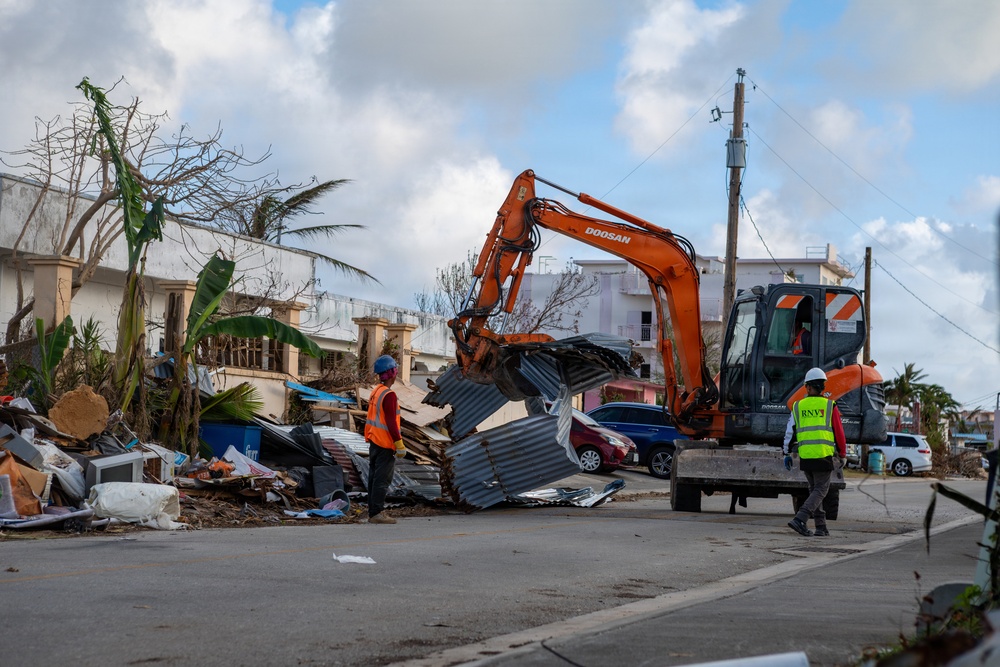 Sinlaku Leaves Behind Debris on Saipan
