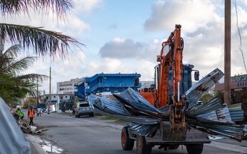 Sinlaku Leaves Behind Debris on Saipan