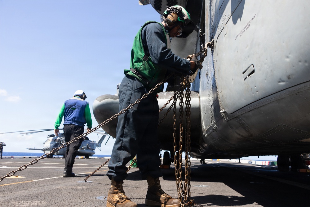 USS Portland Marines Conduct Routine Operations