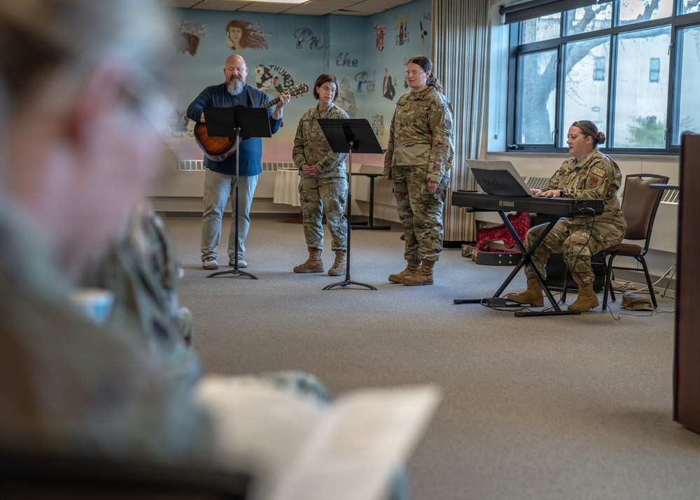 South Dakota National Guard TAG leads Prayer Breakfast