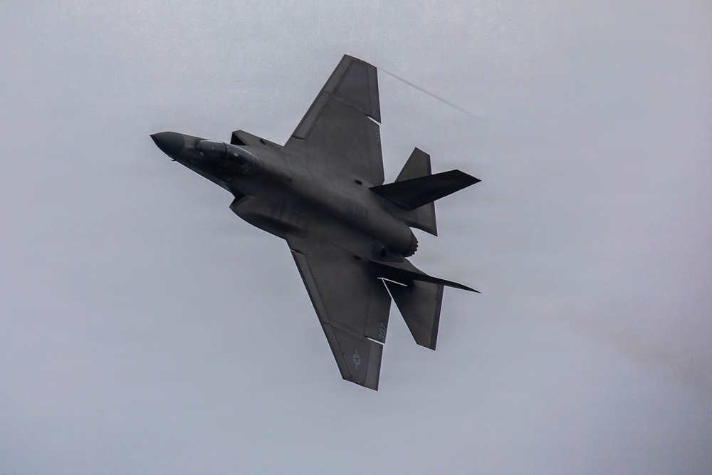 Marine Corps Air Station Iwakuni Family Day 26