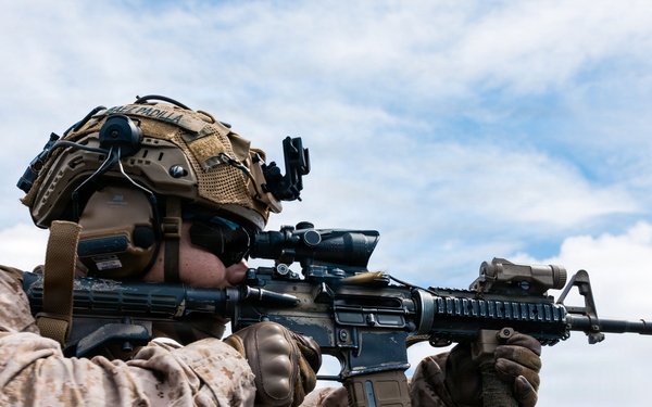 11th MEU Marines, Sailors Conduct Marksmanship Training aboard USS Portland