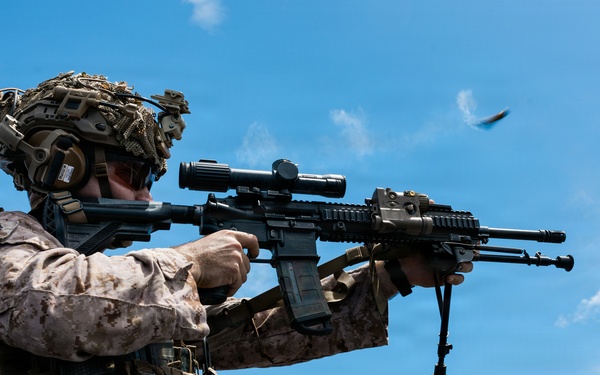 11th MEU Marines, Sailors Conduct Marksmanship Training aboard USS Portland