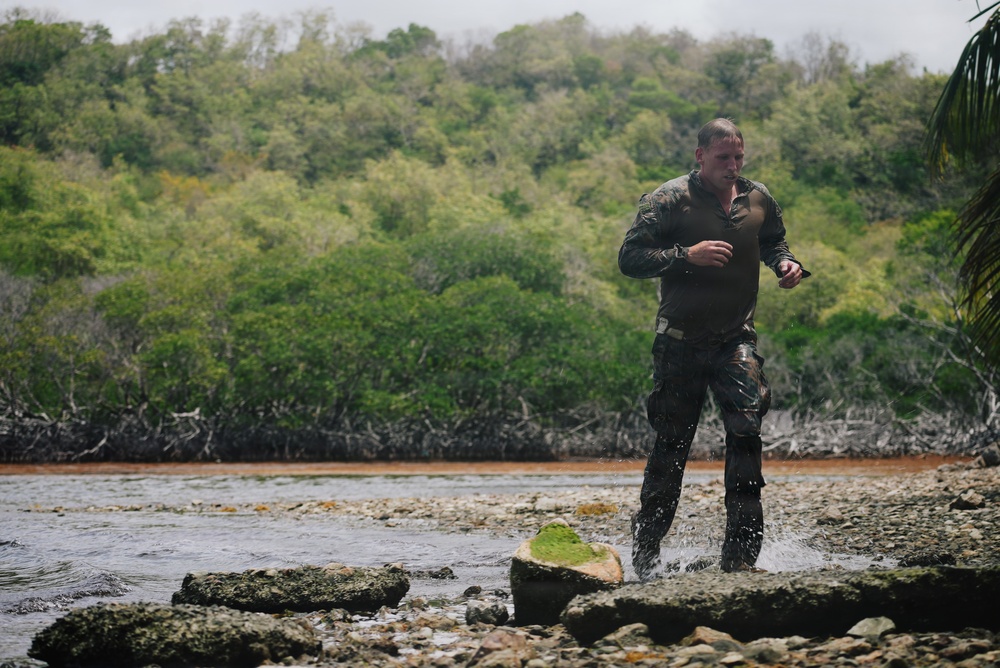 22nd MEU (SOC) | Tres Kolos 26: Day at Sea