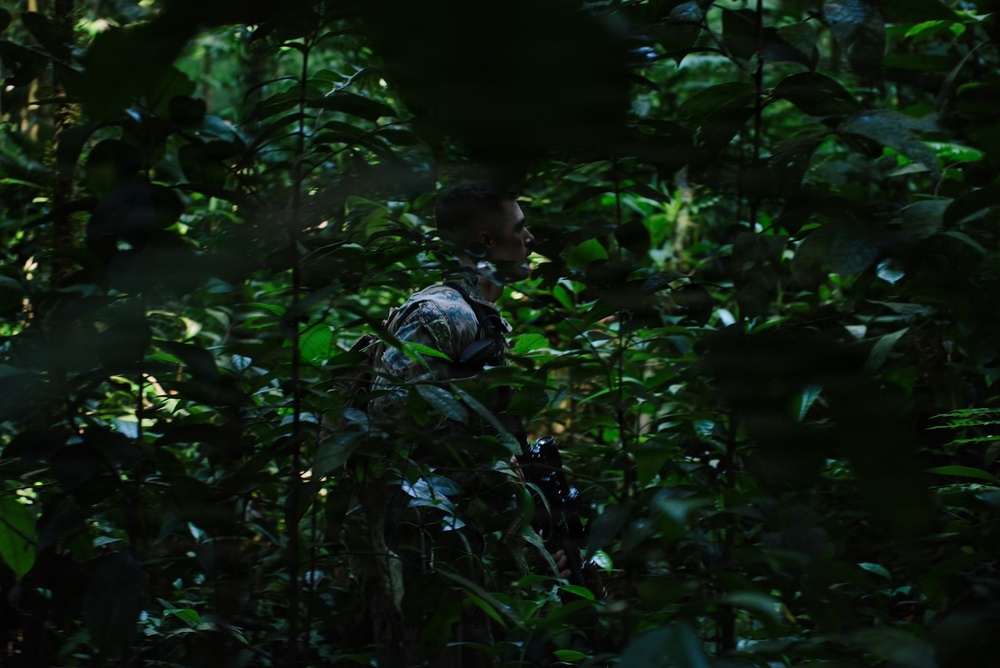 22nd MEU (SOC) | Tres Kolos 26: Jungle Run