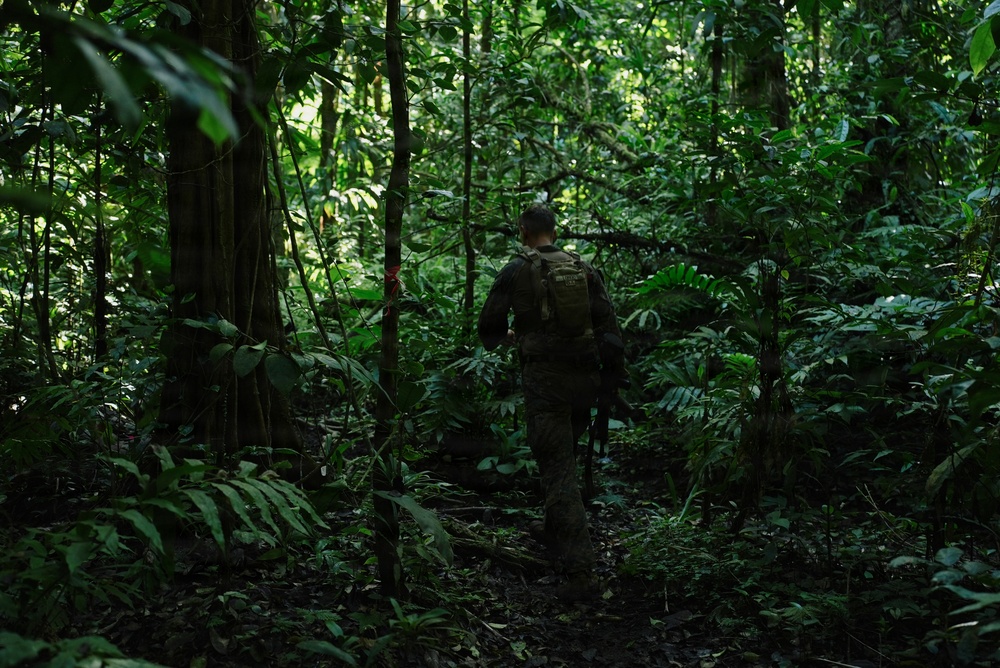 22nd MEU (SOC) | Tres Kolos 26: Jungle Run